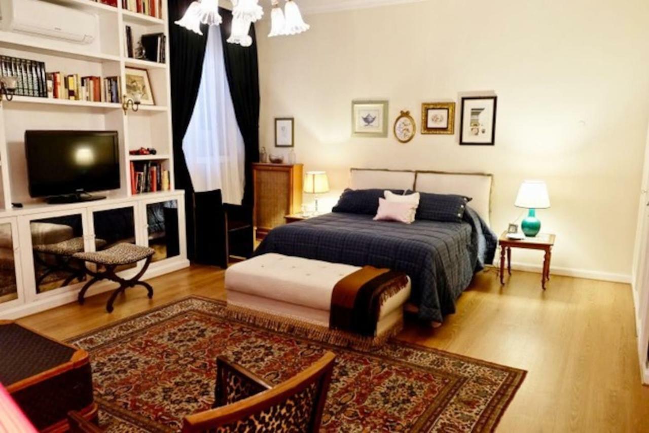 Suite Borghese 42 Рим Екстер'єр фото